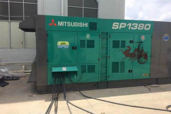 洮北为什么有些柴油发电机组的输出电压可以调节？