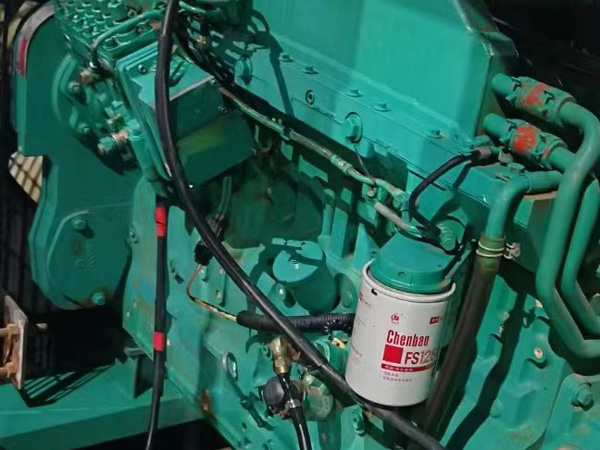 洮北如何确定新的发电机组控制系统是否与原系统兼容？