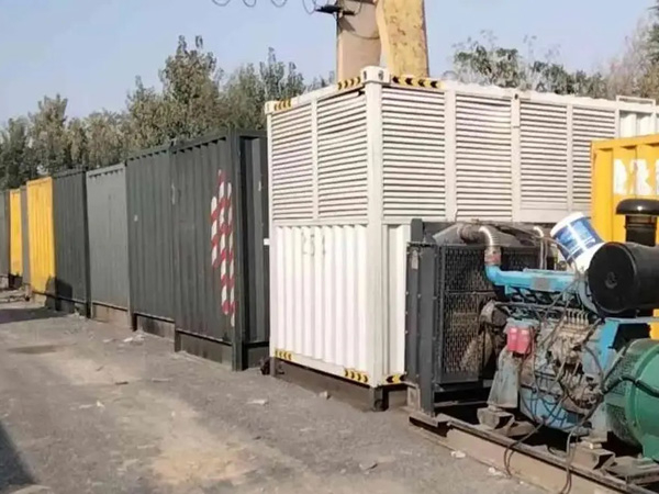 洮北200KW柴油发电机机组每小时油耗是多少？